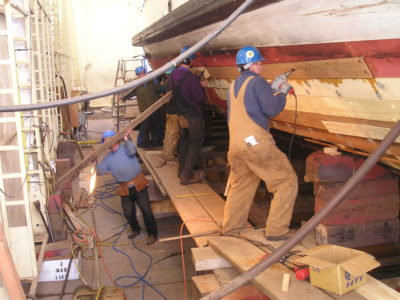 Boat Building, Outfitting, Refitting & Repair Schools ... - 050318 HmsS P3170260 400x300